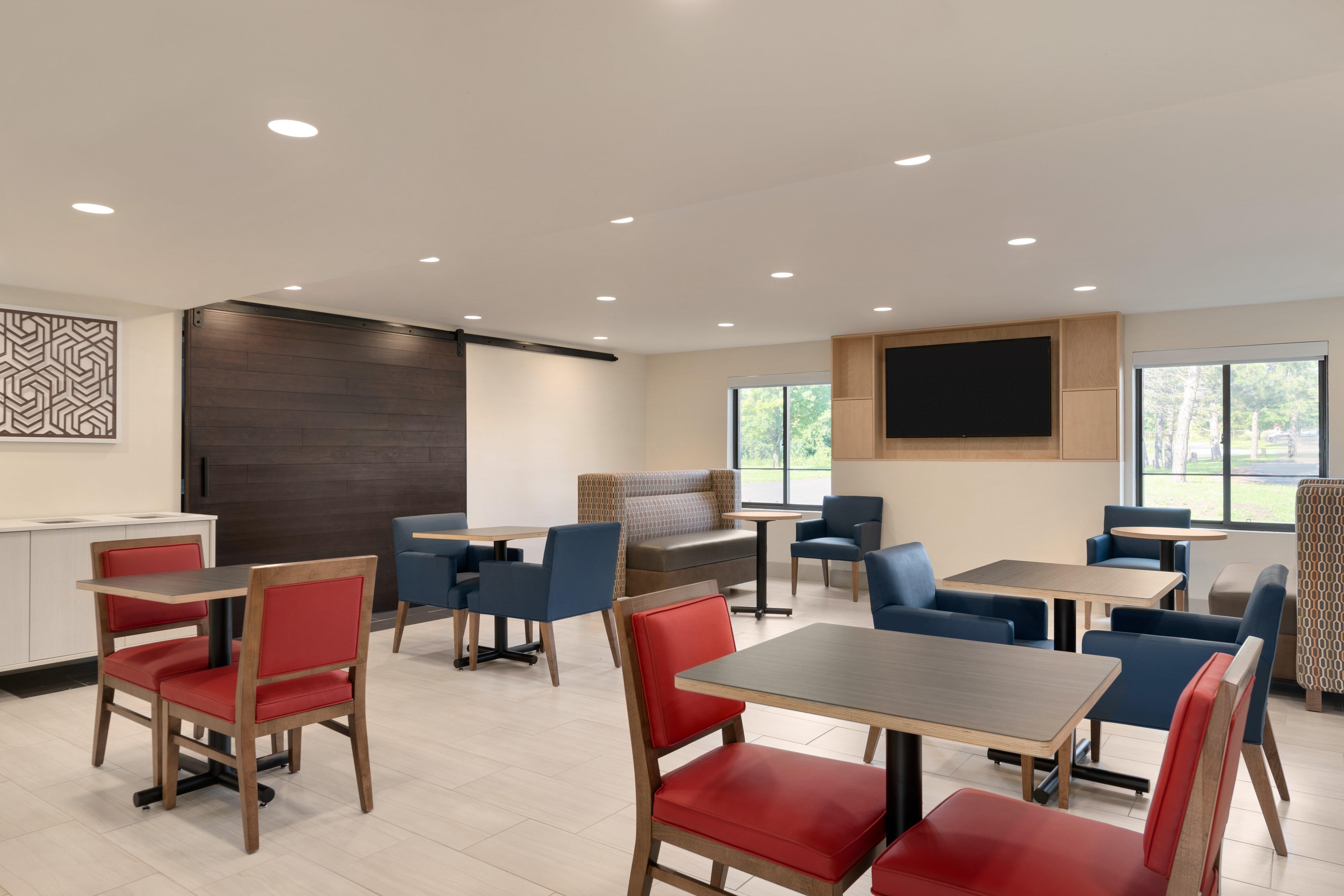 Holiday Inn Express - Plattsburgh By Ihg Exterior foto