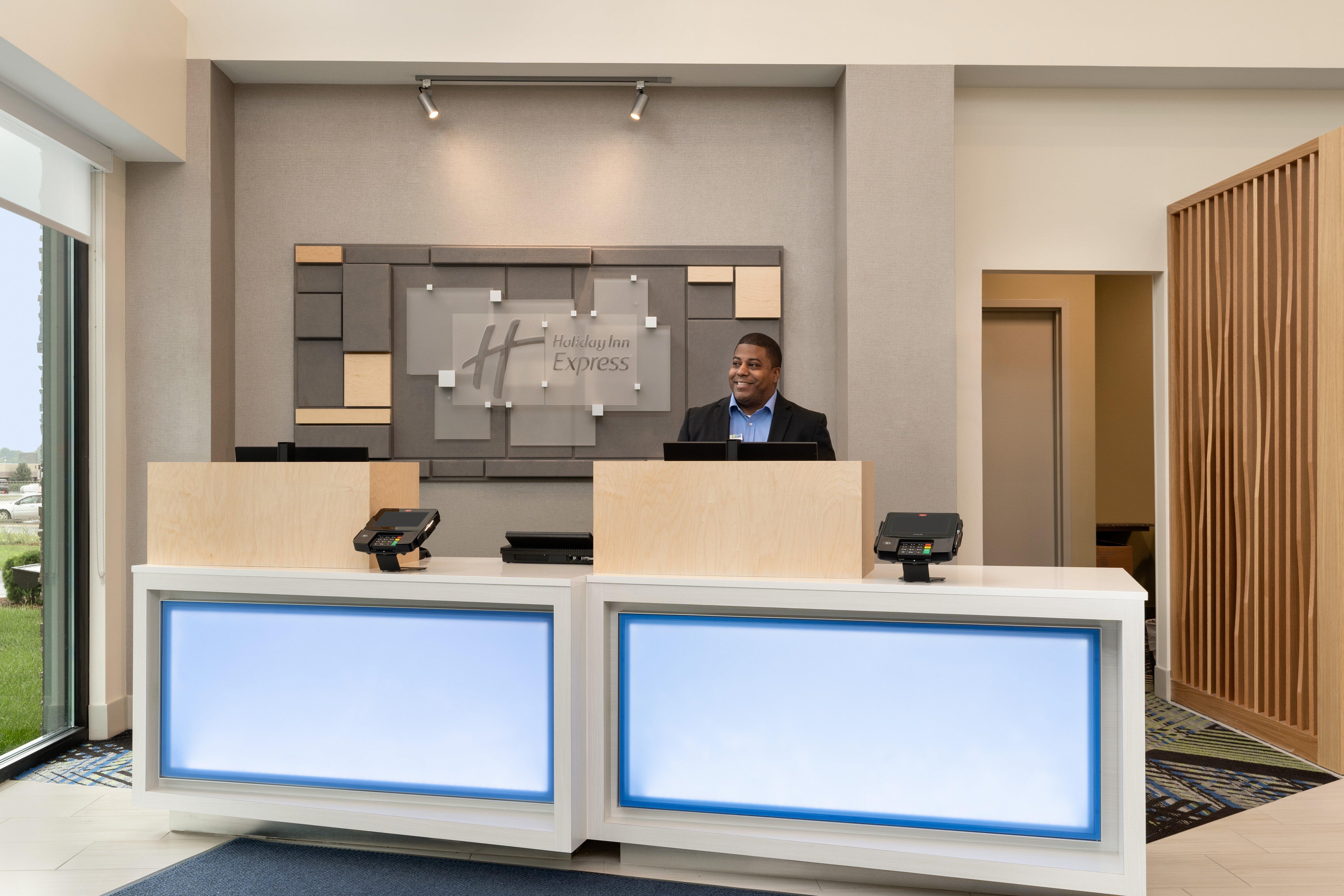 Holiday Inn Express - Plattsburgh By Ihg Exterior foto