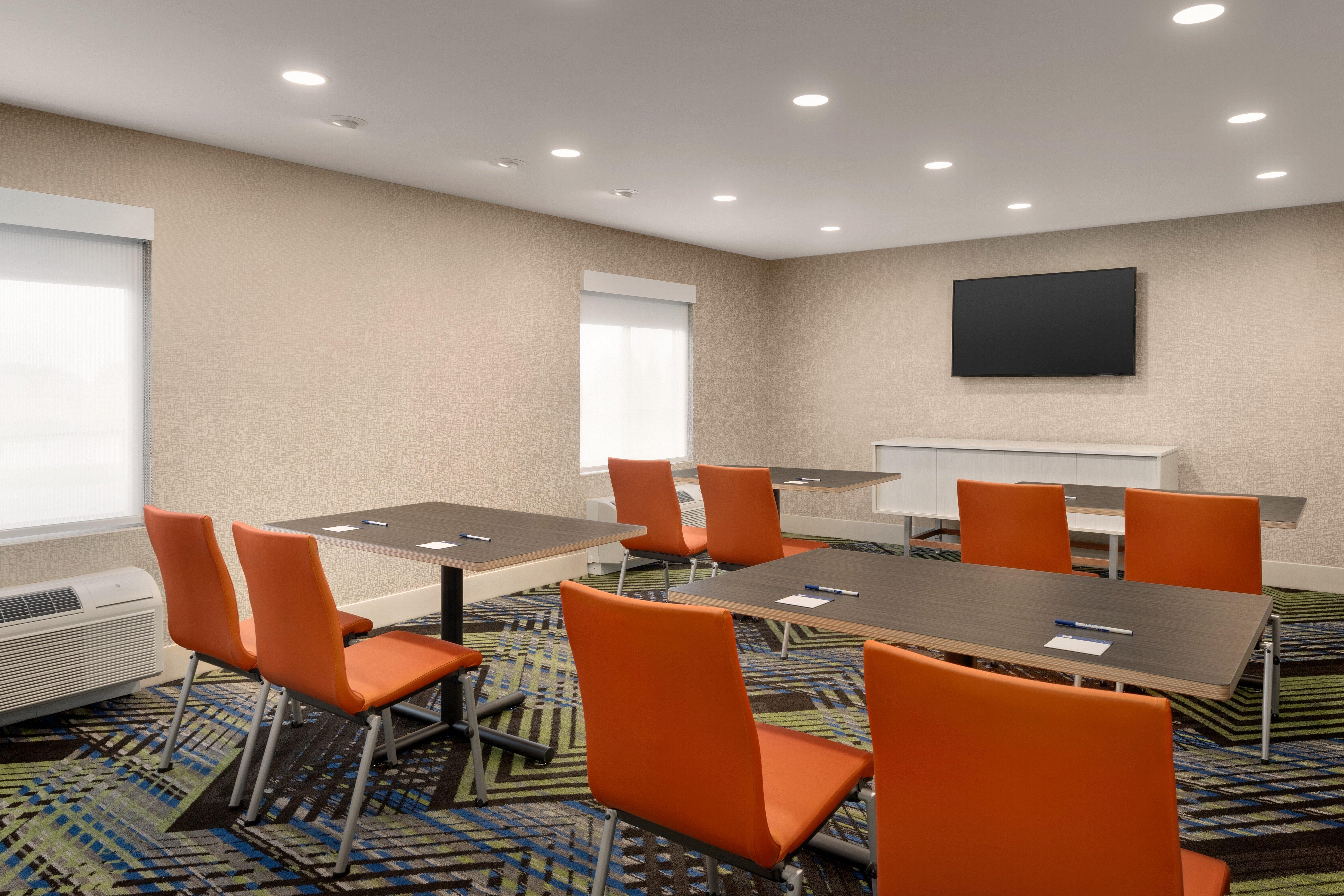 Holiday Inn Express - Plattsburgh By Ihg Exterior foto