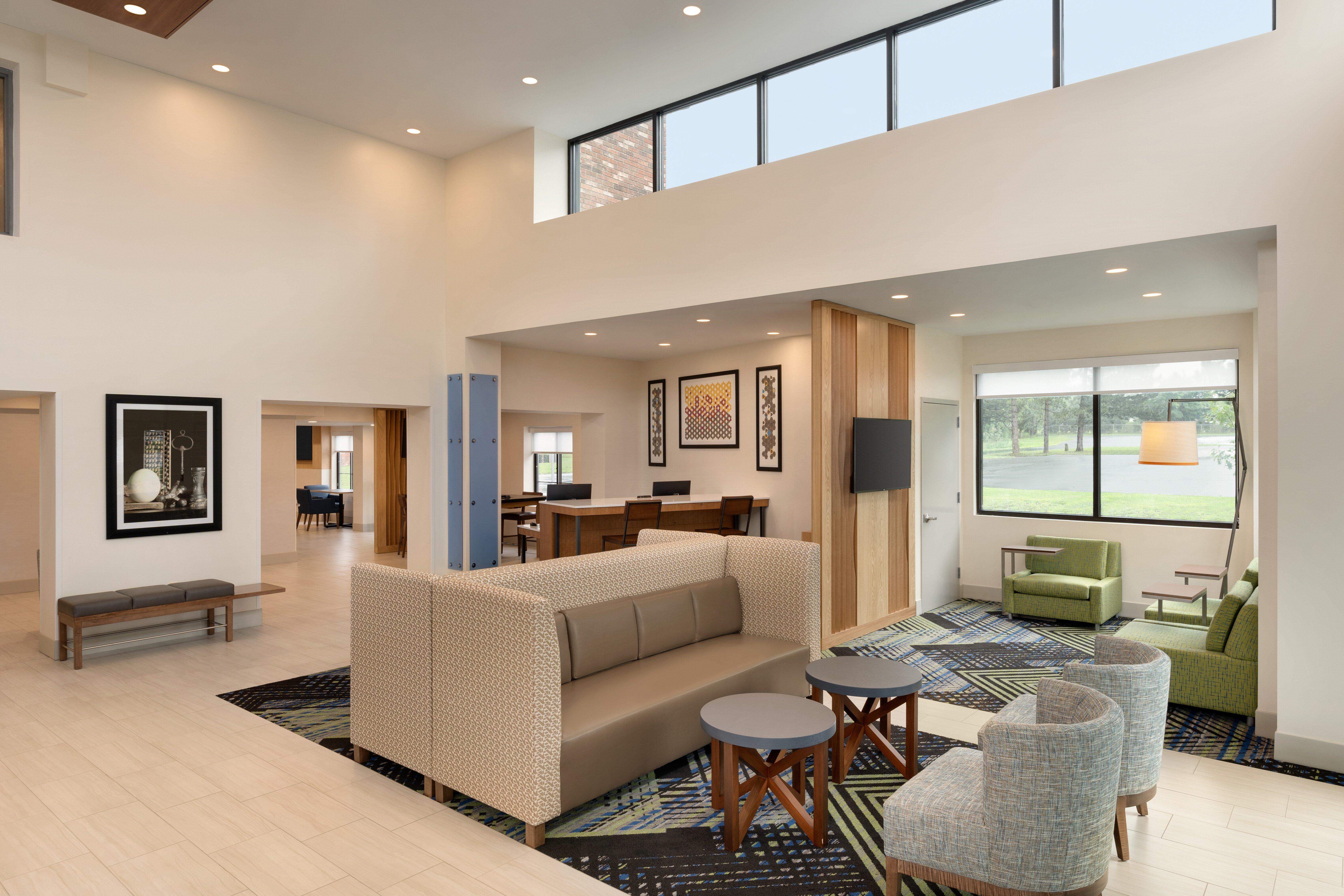 Holiday Inn Express - Plattsburgh By Ihg Exterior foto